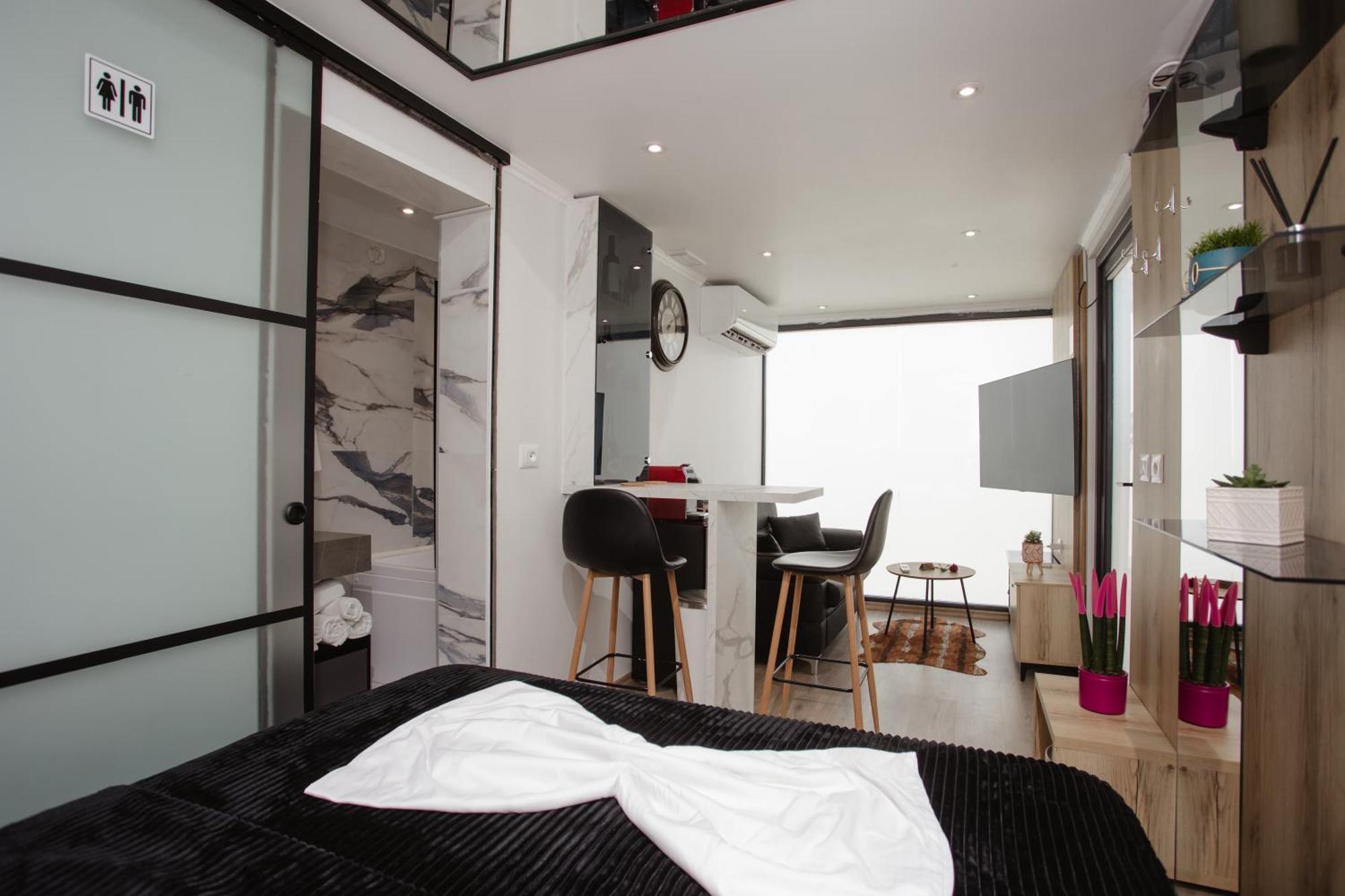 446 Tiny House Shiroke Villa Eksteriør billede