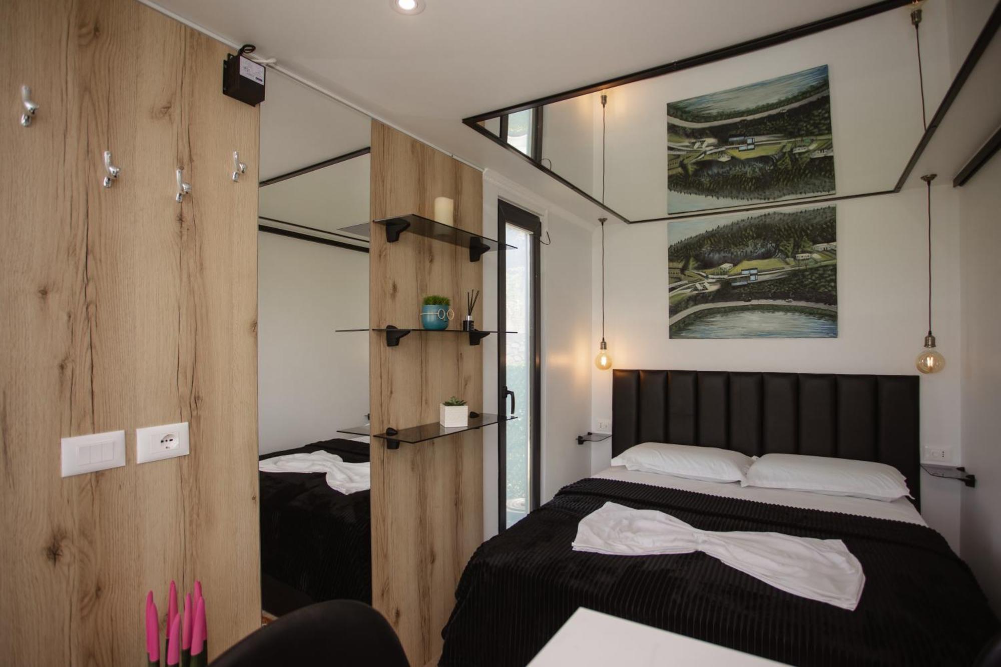 446 Tiny House Shiroke Villa Eksteriør billede
